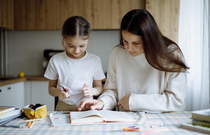 fpmomhacks parenting hacks from famousparenting